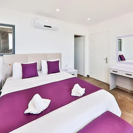Villa Secluded Luxury With Infinity Pool & Turkish Bath *
