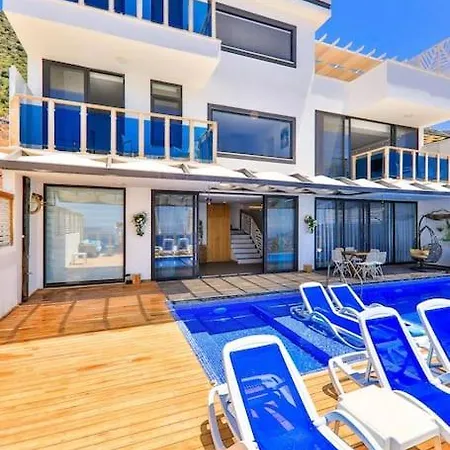 Secluded Luxury With Infinity Pool & Turkish Bath Villa Kaş